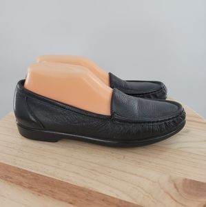 SAS Simplify Comfort Shoes Women's Size 8.5 Slim Leather Slip On Loafer Black